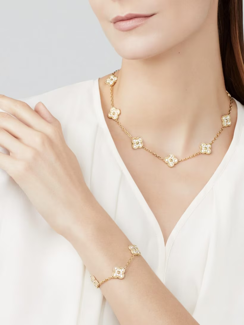 LAVISH CLOVER NECKLACE 10 MOTIFS - GOLD DELUXE