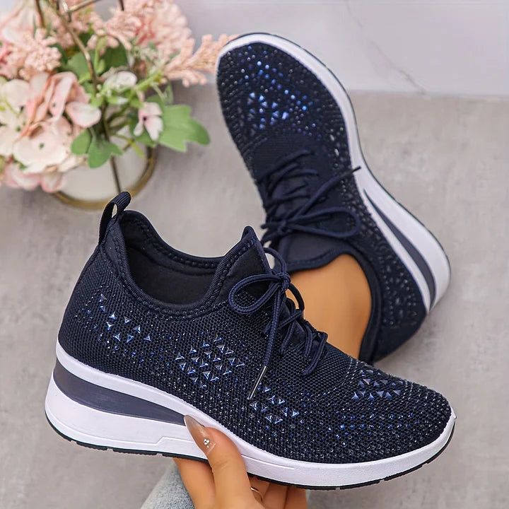 Kaylee - Elegant Supportive Walking Sneakers