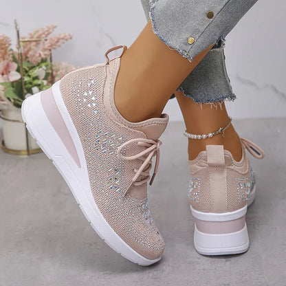 Kaylee - Elegant Supportive Walking Sneakers