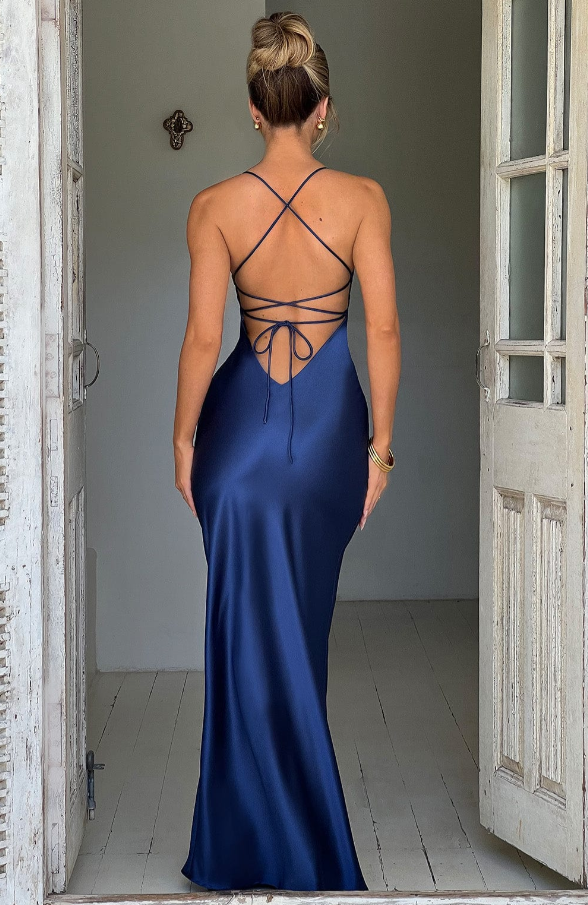 Lilly | Elegant Maxi Dress with Thigh-High Slit