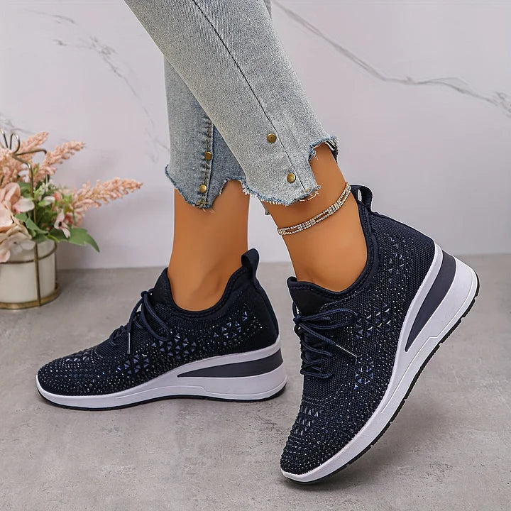 Kaylee - Elegant Supportive Walking Sneakers