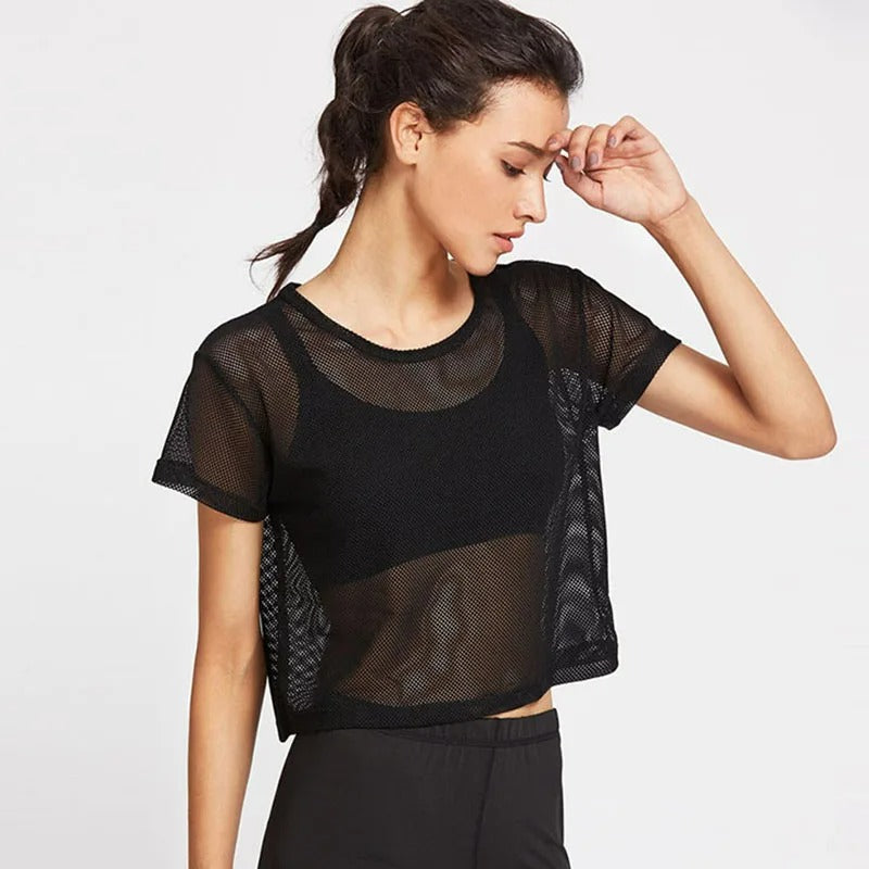 Women’s Breathable Mesh Sports Top – Lightweight Quick-Dry Activewear