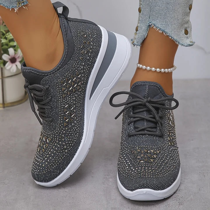 Kaylee - Elegant Supportive Walking Sneakers