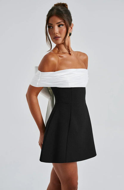 Jessica | Elegant Mini Dress with Modern Bow Detail