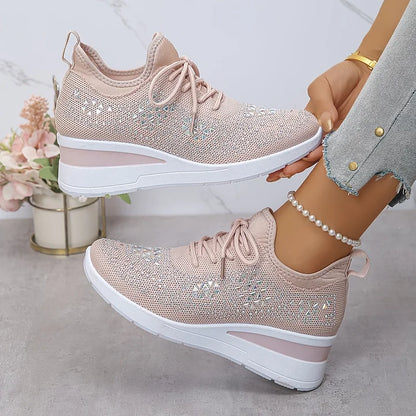 Kaylee - Elegant Supportive Walking Sneakers